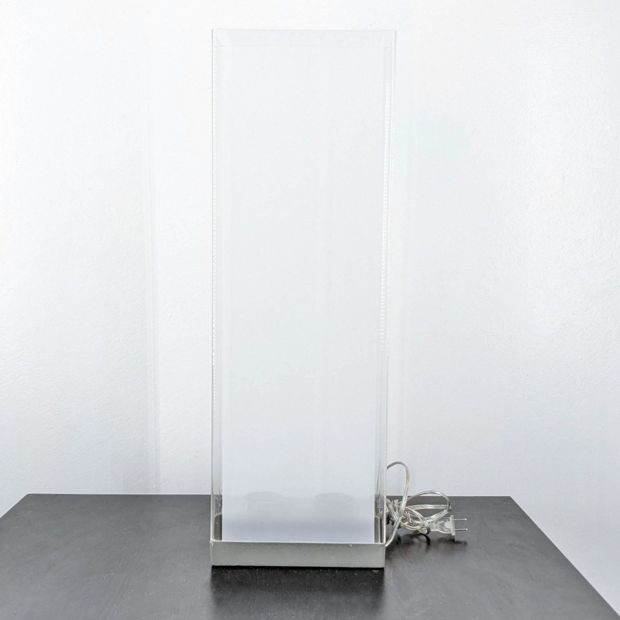 Cortina 24" Lamp - image 0
