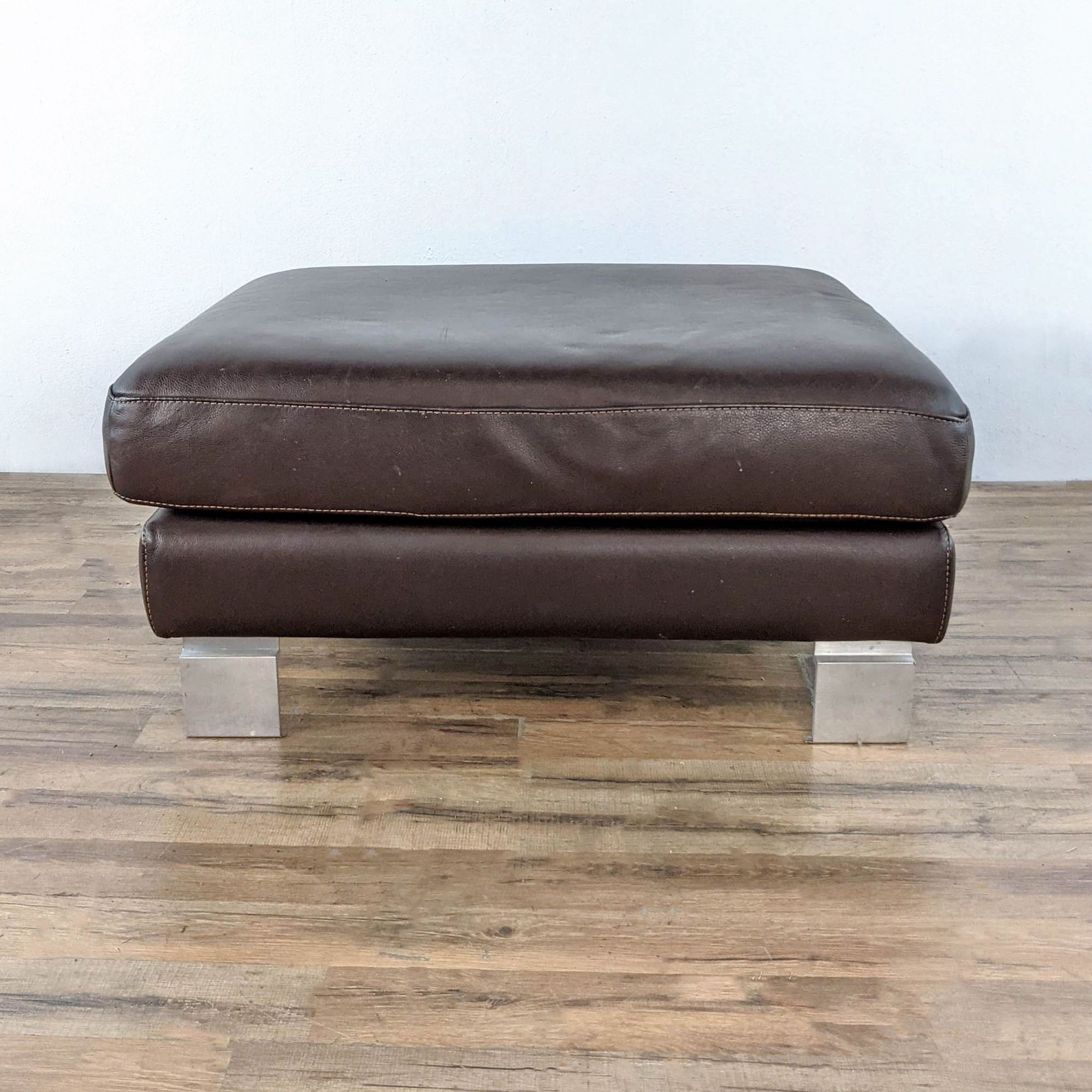 Nicoletti Ottoman - image 0